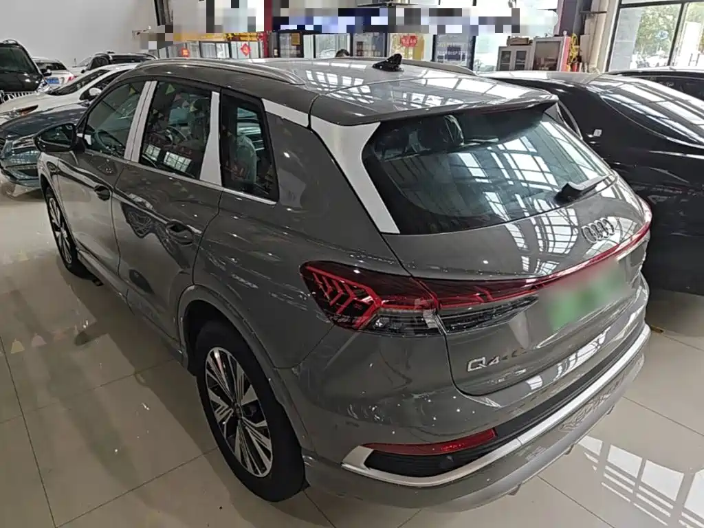 Audi Q4 e-tron 2026 2024 40 e-tron Pioneer Edition