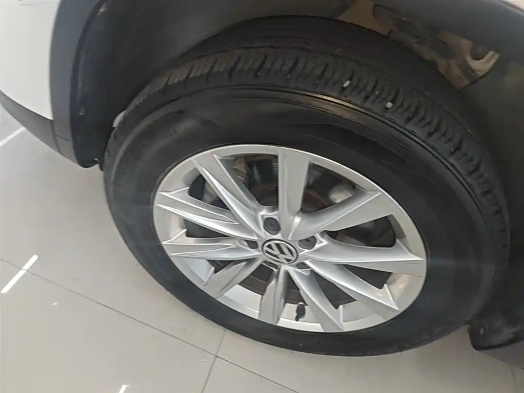 Volkswagen Tiguan 2017 300TSI Automatic 2WD Silk Road Comfort Edition фото 23