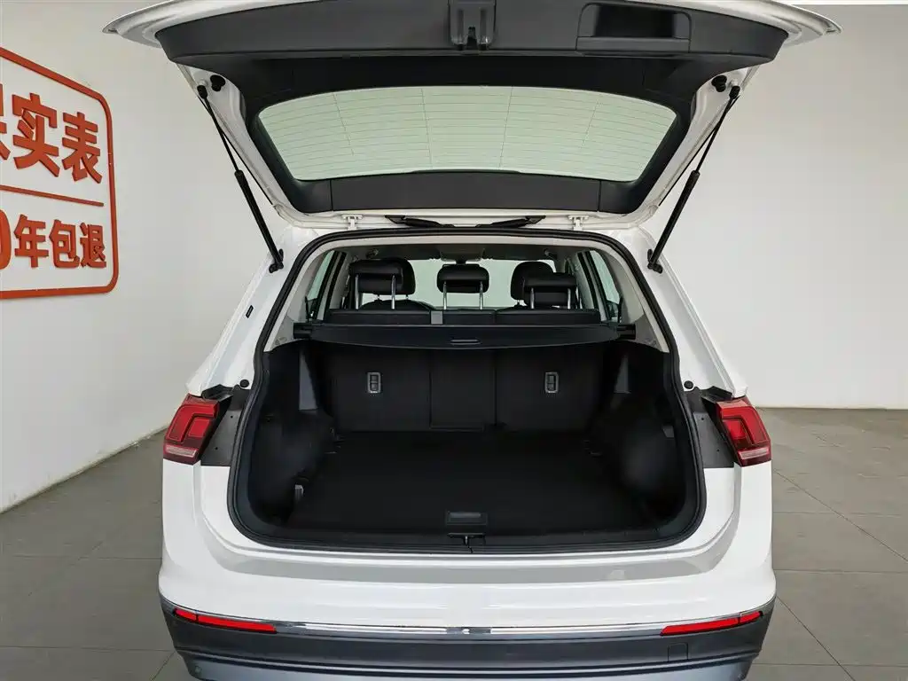 Volkswagen Tiguan L 2018 280TSI Automatic 2WD Comfort фото 16
