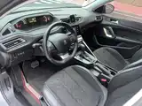 Фото 4 - Peugeot 308