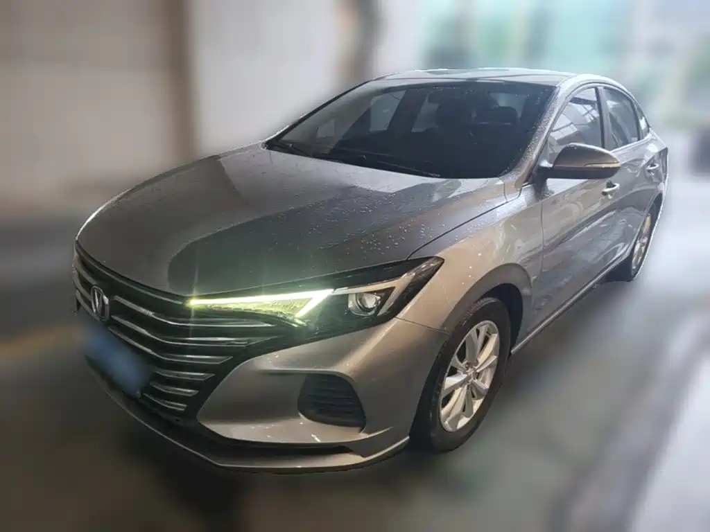 Фото 1 - Changan Eado