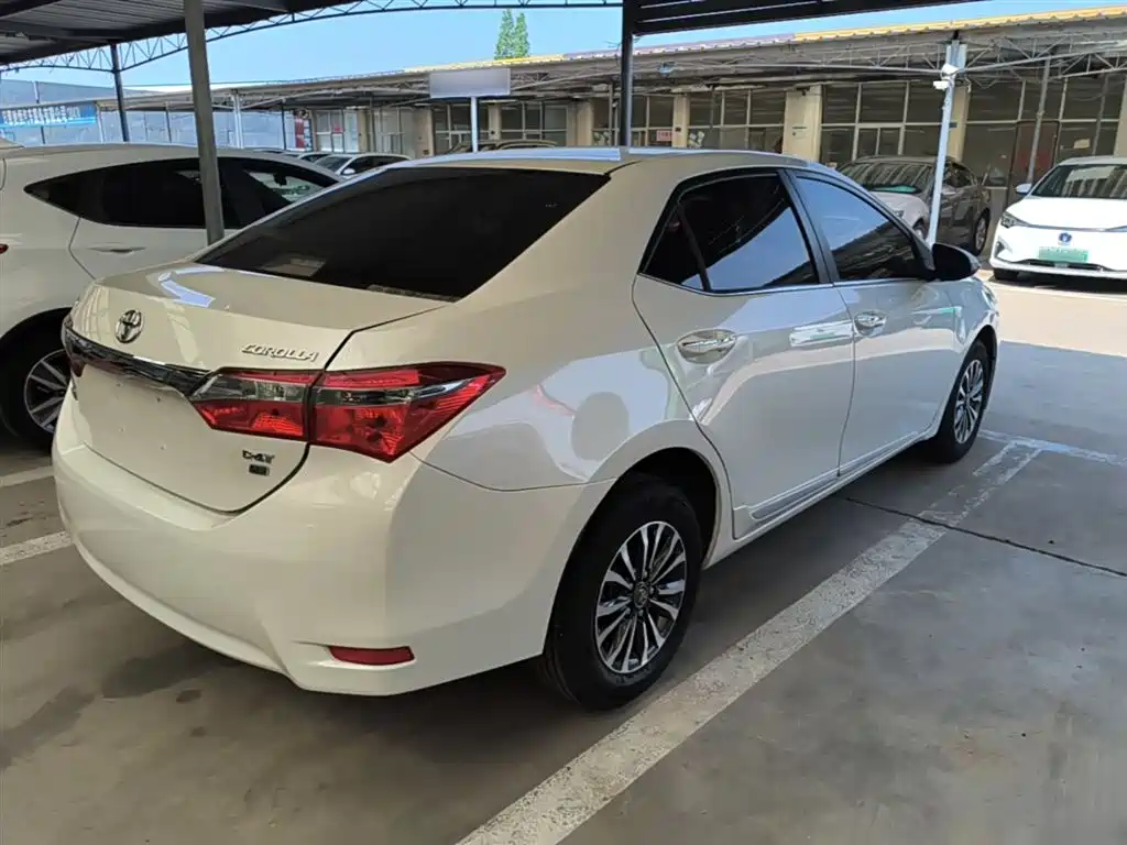 Toyota Corolla 2017 Facelift 1.2T S-CVT GL-i фото 7