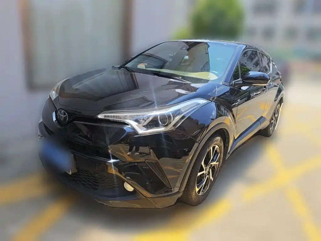 Toyota C-HR 2020 Model 2.0L Leading