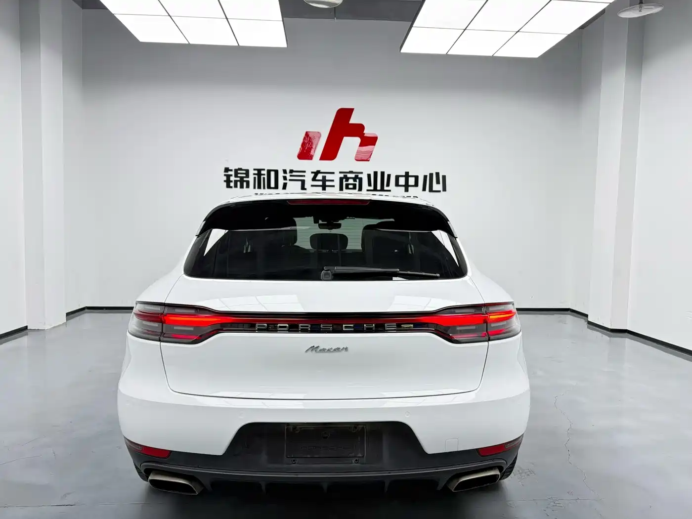 Porsche Macan 2018 Macan 2.0T фото 3