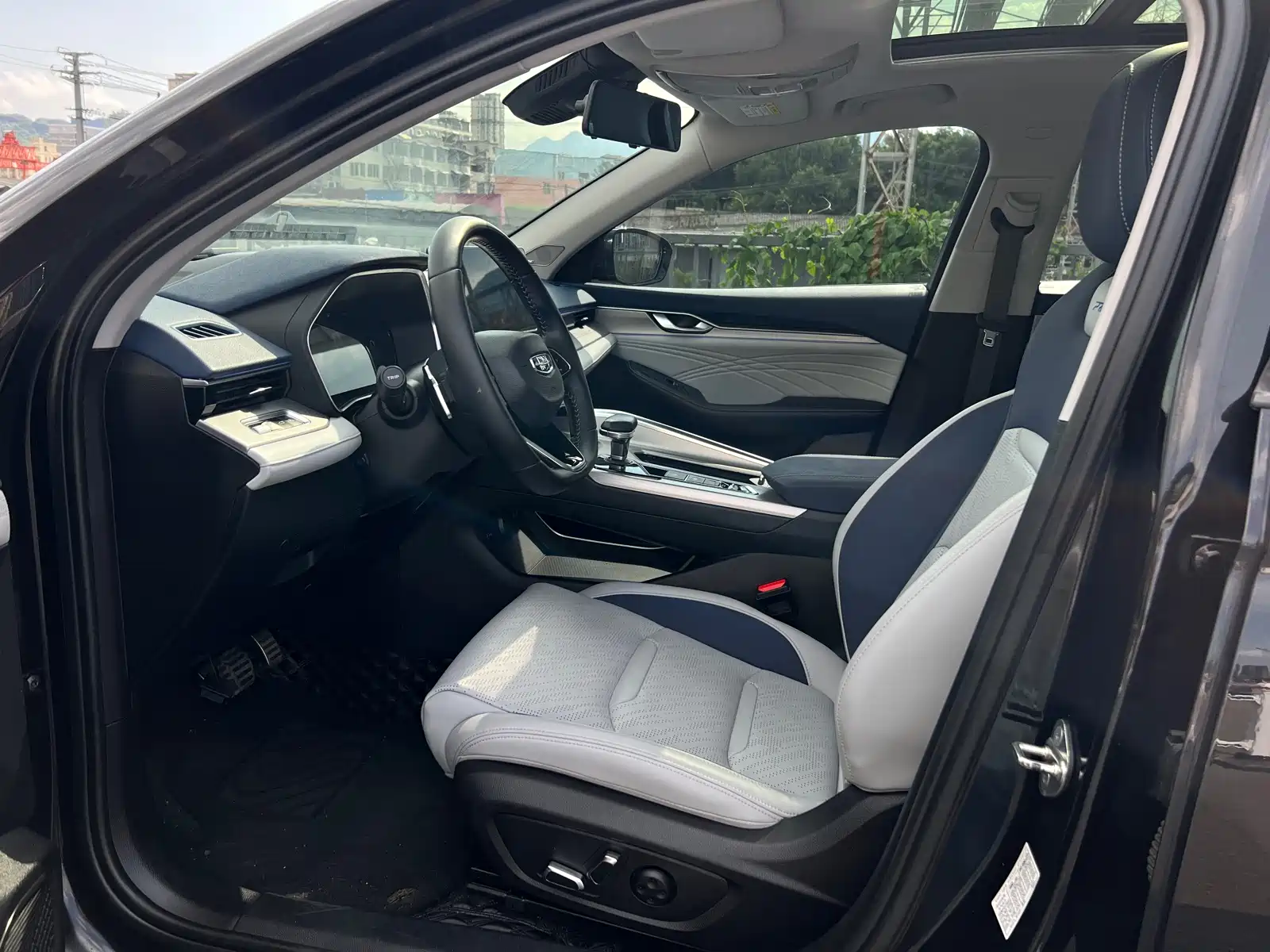 Фото 9 - Geely Preface