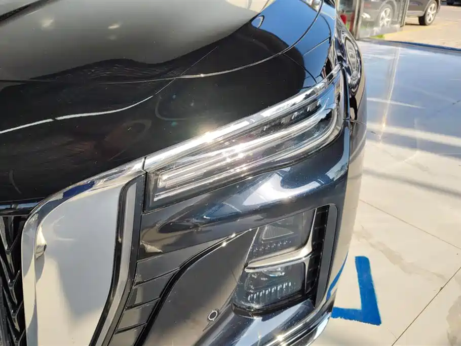 Hongqi H5 2025 1.5T DCT Flag Rhythm 500,000 Units Memorial Edition фото 5