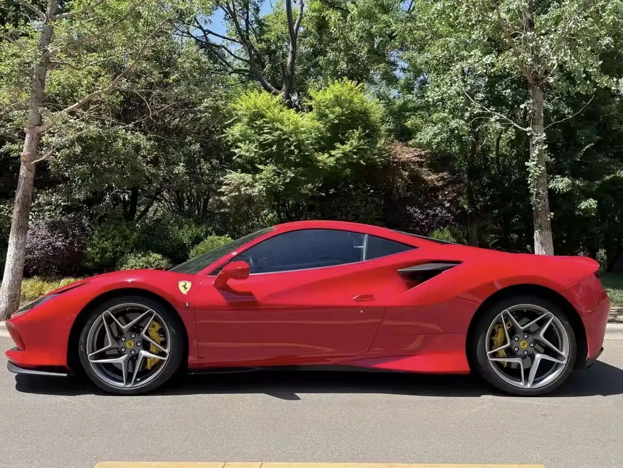 Ferrari F8 2021 2019 Tributo 3.9T V8