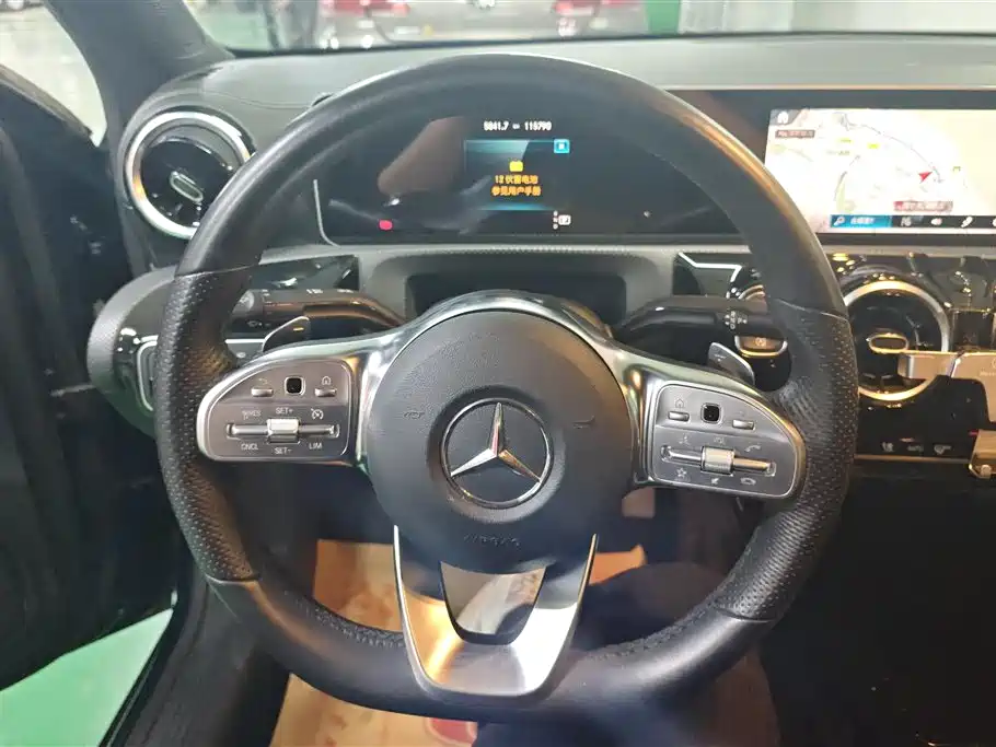 Mercedes-Benz A-Class 2019 A 200 L Sport Sedan фото 15