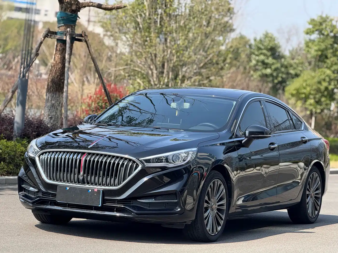 Hongqi H5 2020 1.5T DCT Qi Rhythm Edition