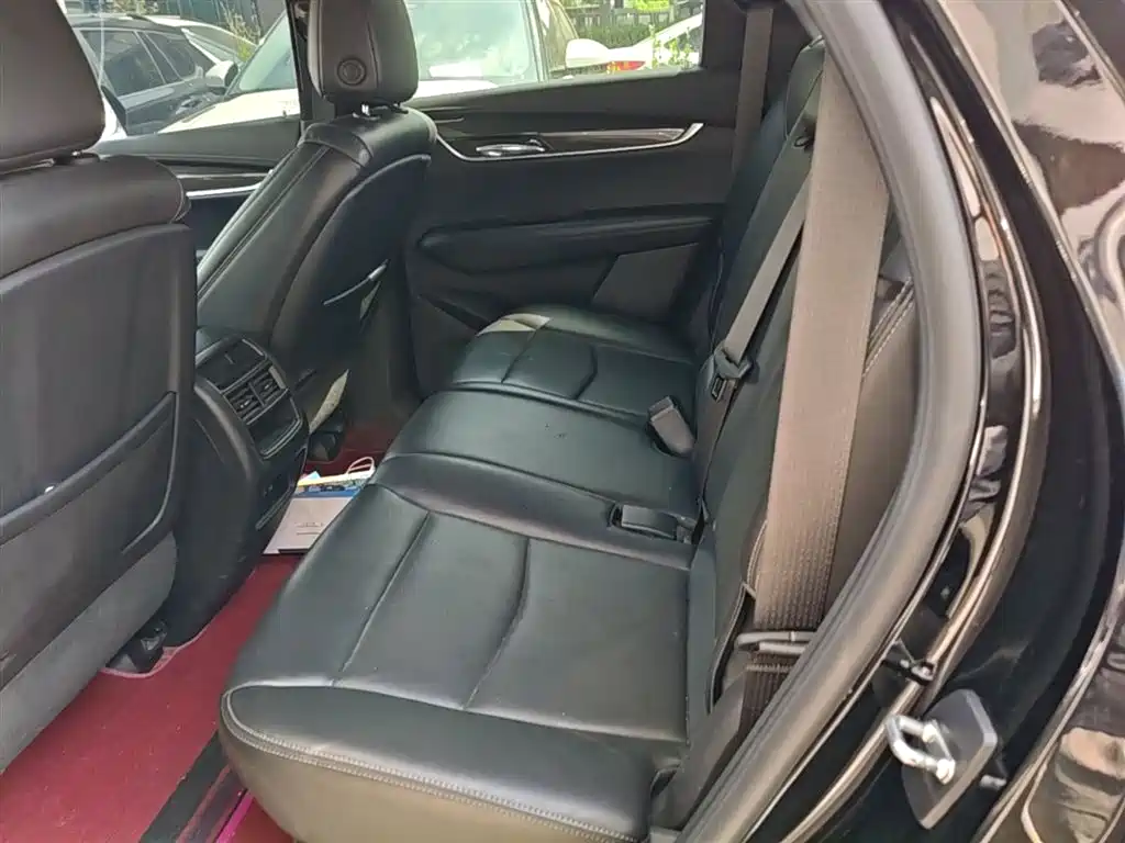 Cadillac XT5 2022 2.0T AWD Luxury (Hummingbird Edition) фото 17