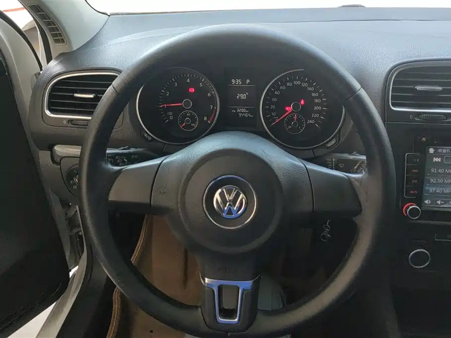 Volkswagen Golf 2012 1.6 Automatic Comfort Type фото 15