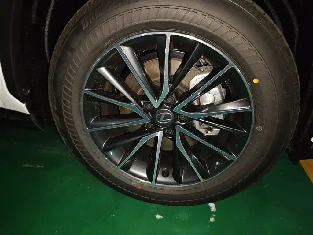 Lexus NX 2025 Model 200 Base Version фото 8