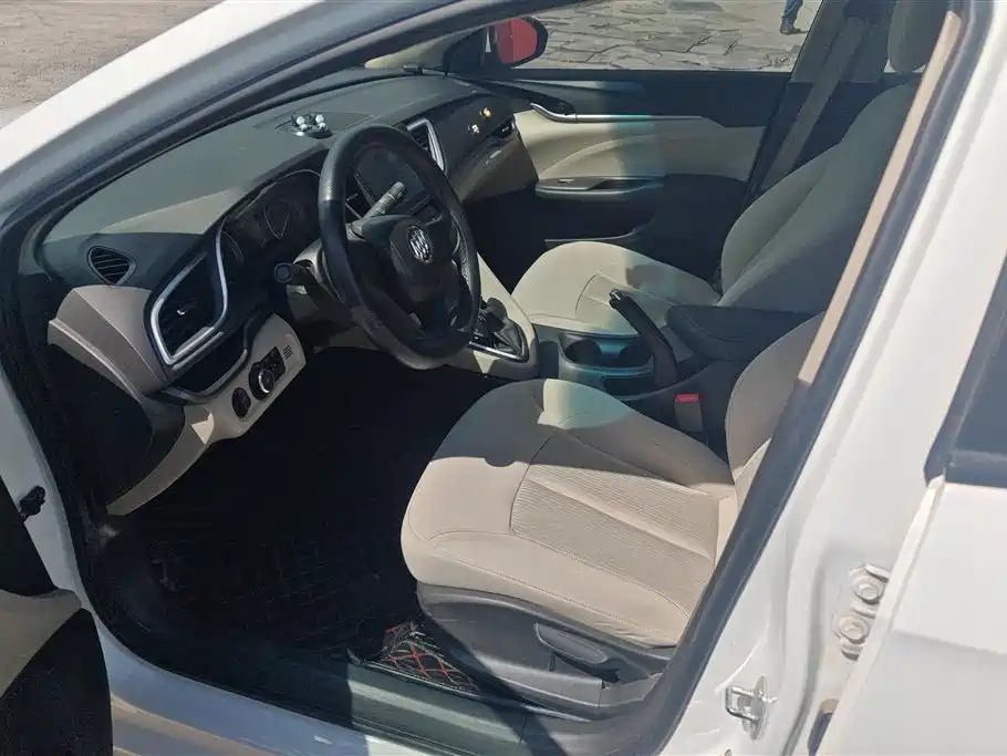 Buick Excelle 2021 Exemplar 1.5L Auto Progressive фото 9