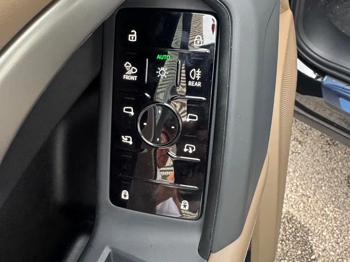 Audi Q5L 2026 Luxury Sport 150kW фото 16