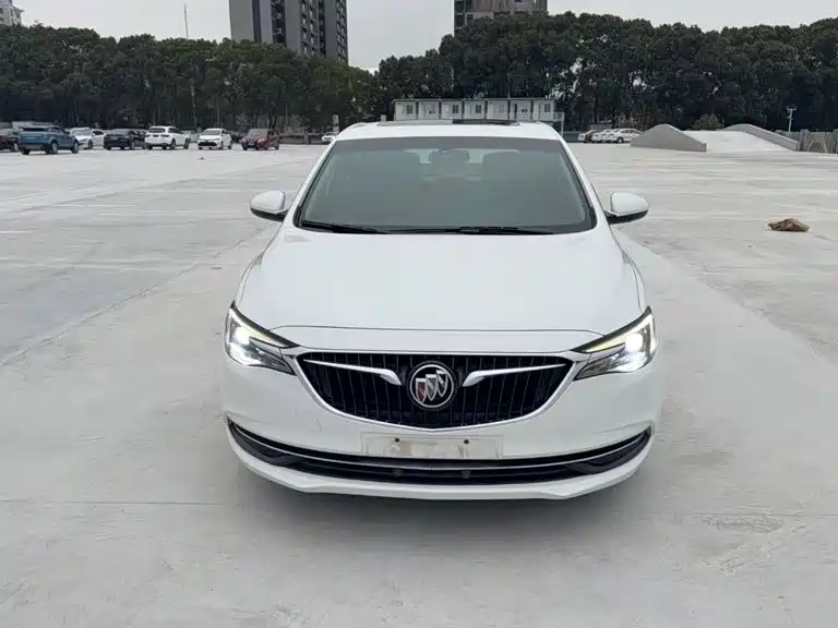 Фото 1 - Buick Excelle