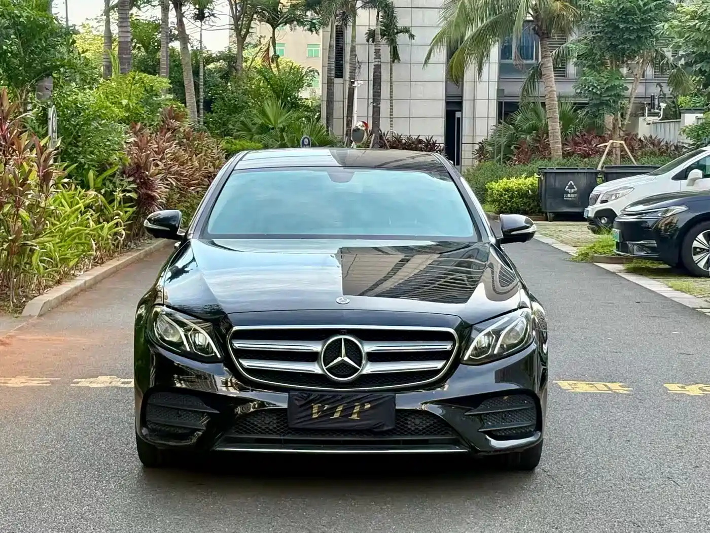 Mercedes-Benz E-Class 2016 E 300 L Sport Fashion Type фото 2