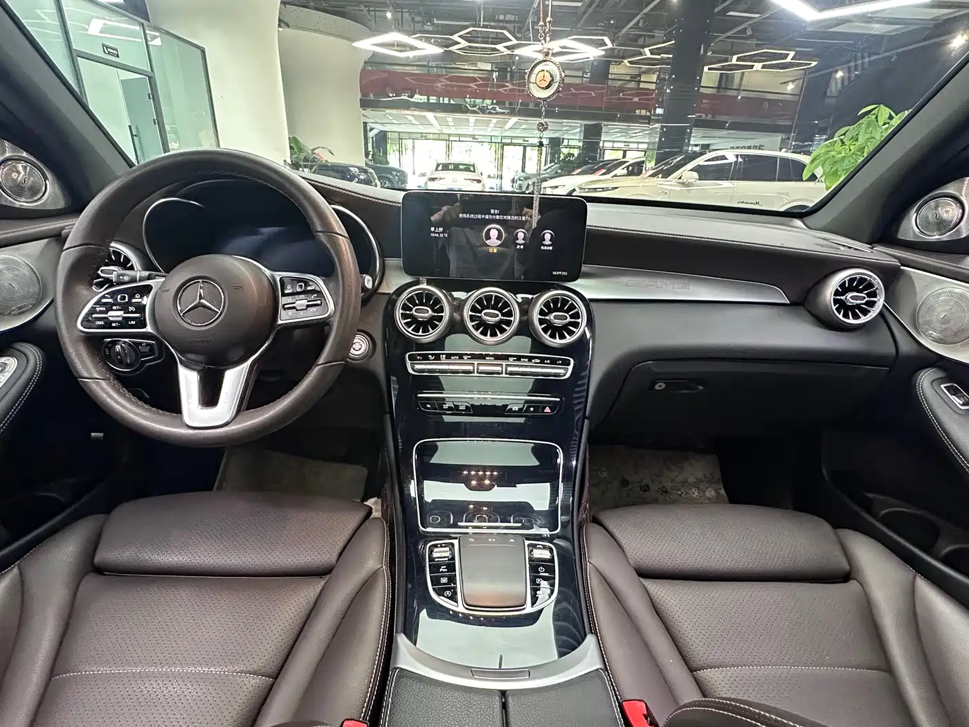 Mercedes-Benz GLC 2021 GLC 260 L 4MATIC Sporty фото 5