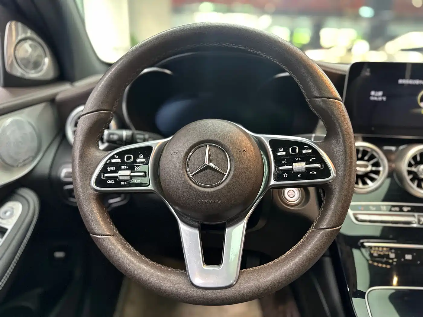 Mercedes-Benz GLC 2021 GLC 260 L 4MATIC Sporty фото 6