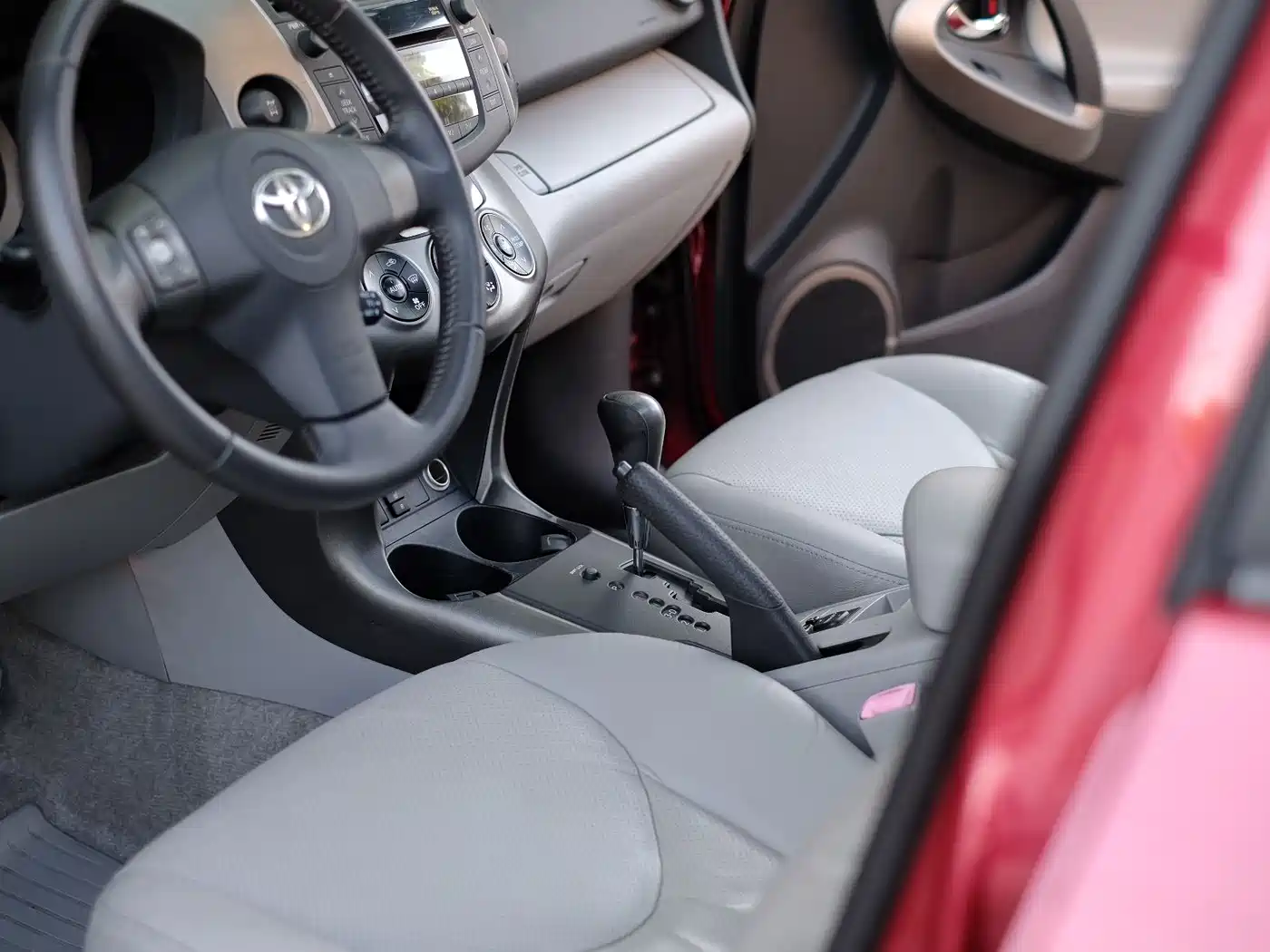 Toyota RAV4 Rongfang 2009 2.4L Automatic Luxury Edition фото 21