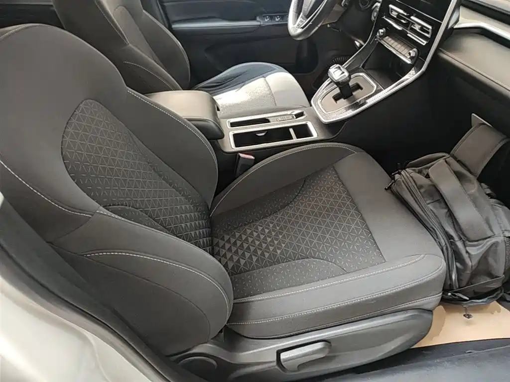 Haval M6 2021 PLUS 1.5T DCT Elite Smart Connect фото 25