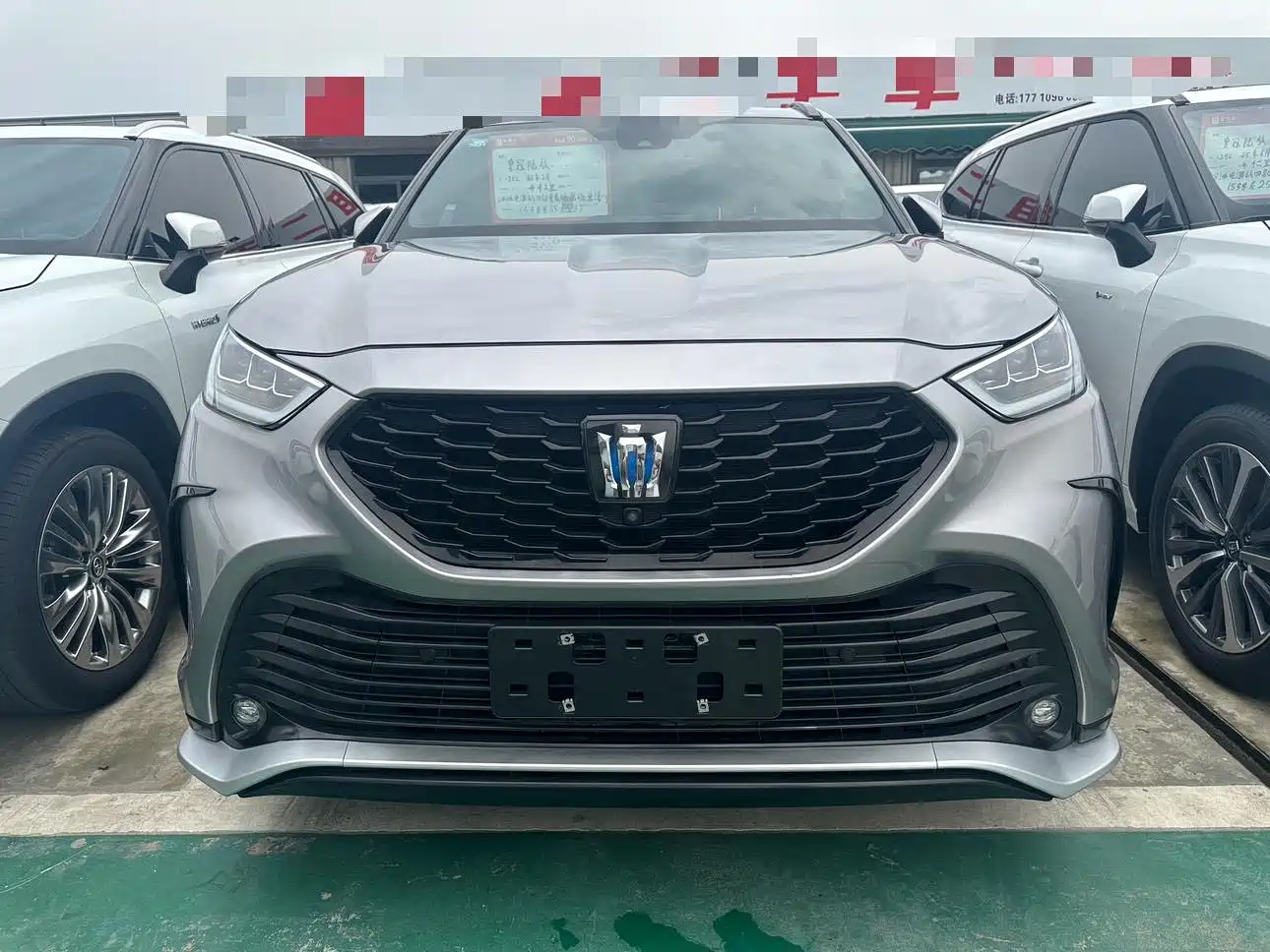Toyota Crown Kluger 2021 2.5L HEV AWD Flagship Edition фото 2