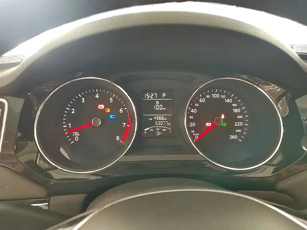 Volkswagen Sagitar 2017 1.6L Automatic Comfort фото 12