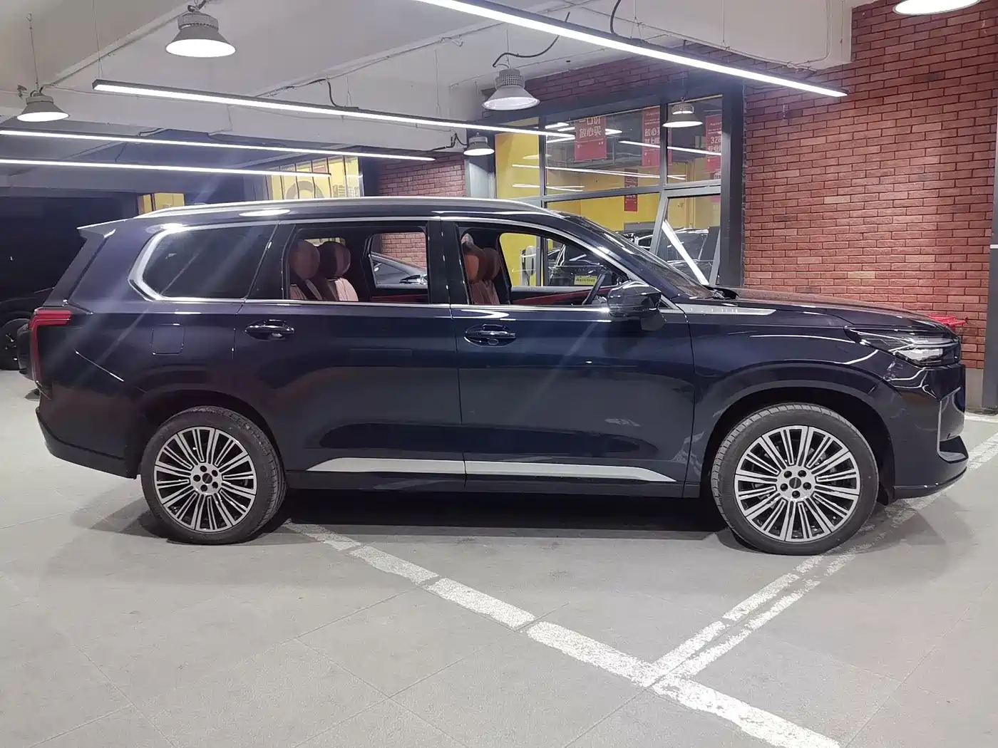 Exeed Landmark C-DM 2025 2025 180 Ultra Long Range AWD (6-Seater)