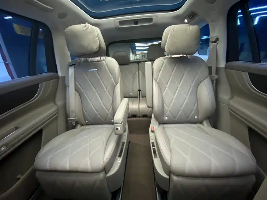 AITO Wenjie AITO M9 2025 Extended Range Ultra 52kWh 6-Seater фото 21