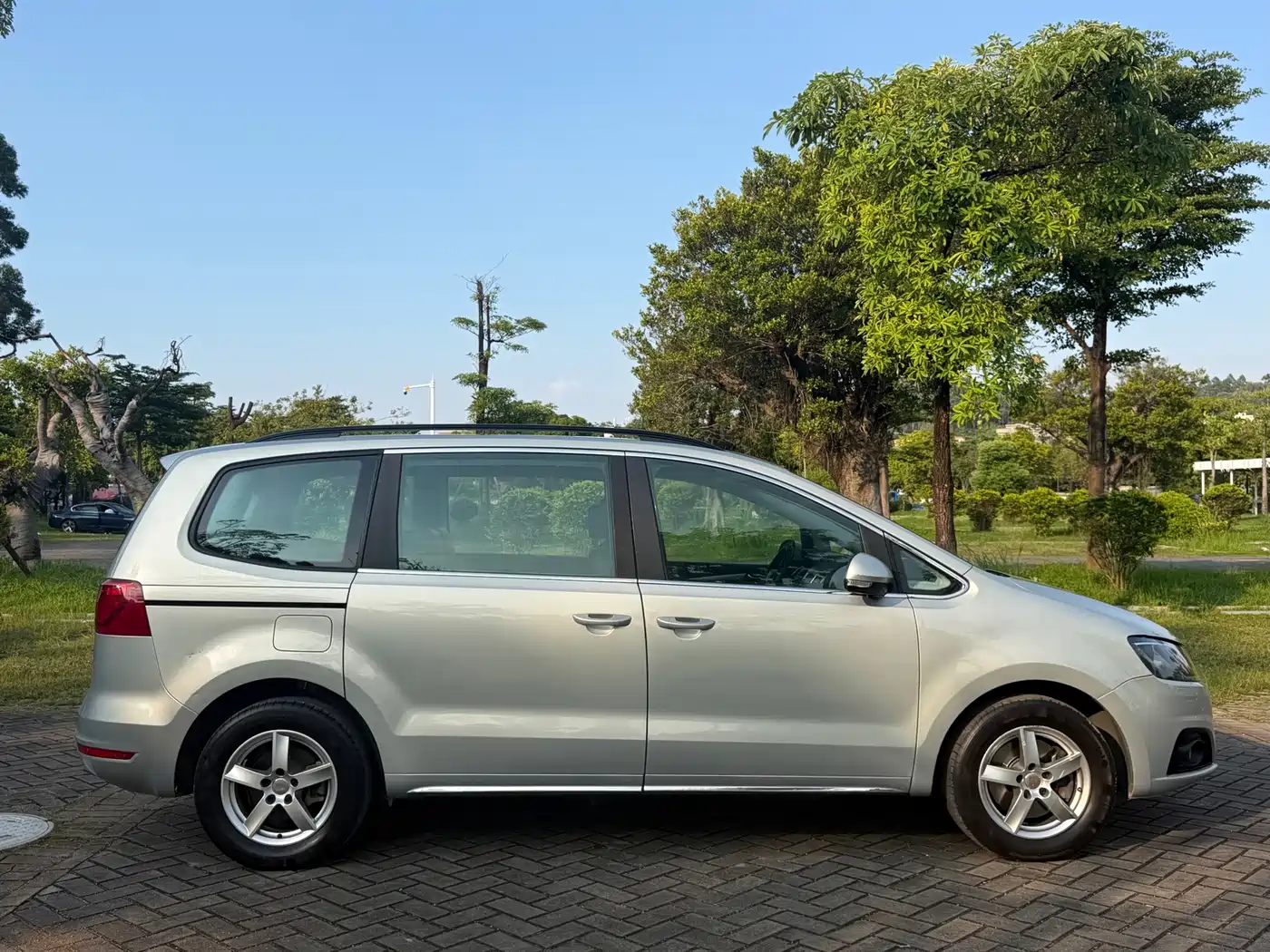 SEAT Alhambra 2014 2013 1.8TSI Luxury Euro V