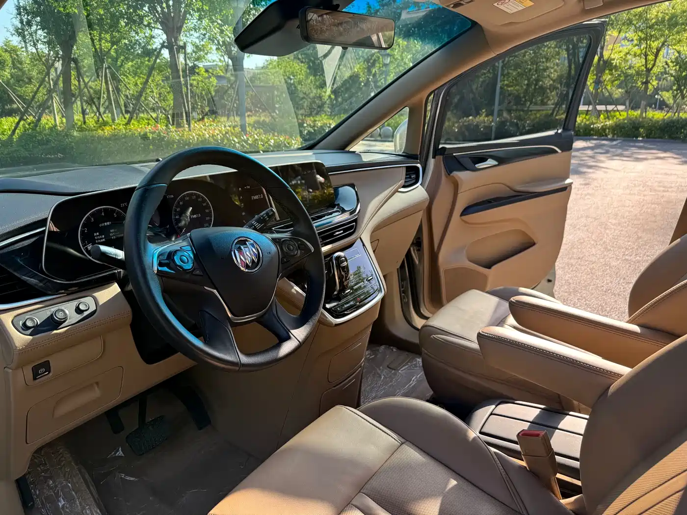 Buick GL8 2020 Model ES Landglory 653T Luxury фото 8