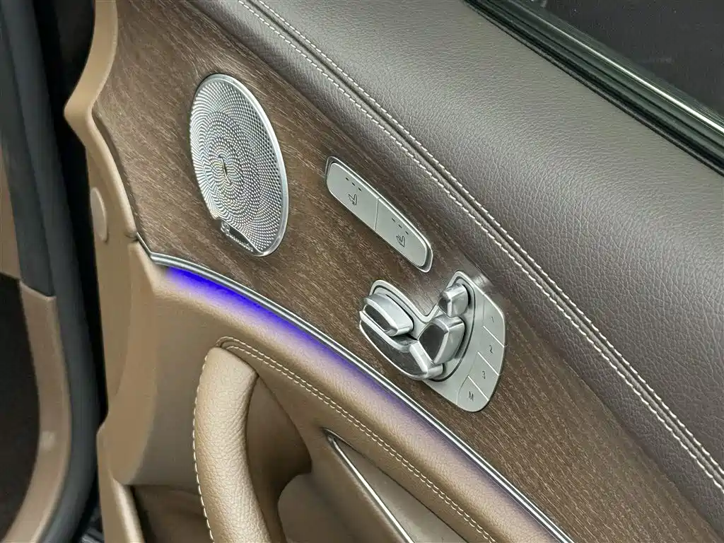 Mercedes-Benz E-Class 2020 Facelift E 300 L Exclusive фото 15