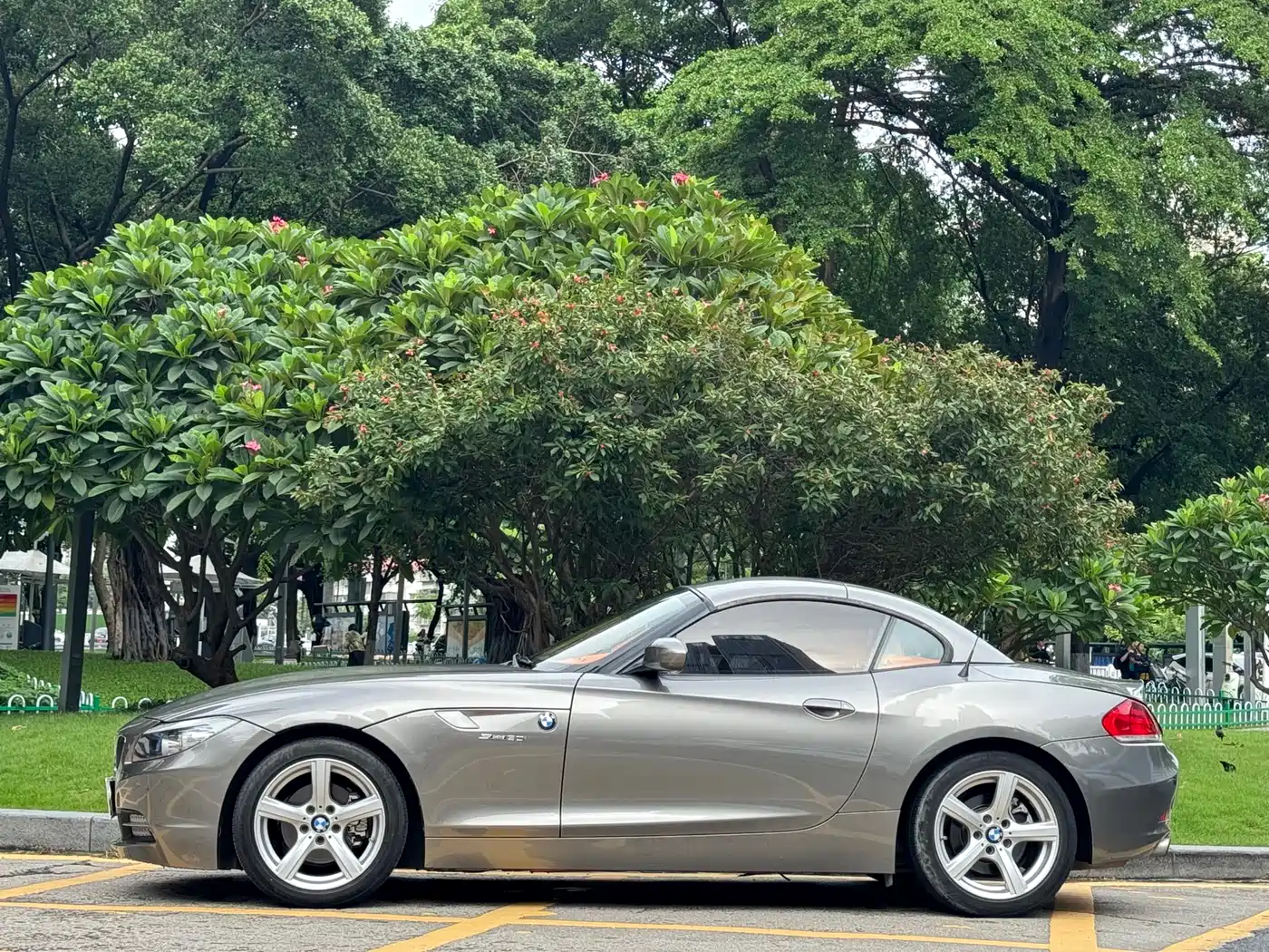 BMW Z4 2010 2009 sDrive23i Premium