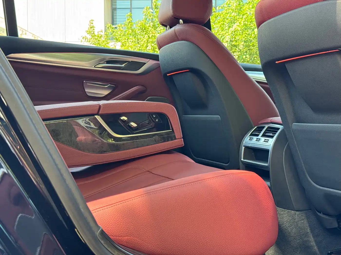 BMW 5 Series 2018 530Li Leading M Sport Package фото 16