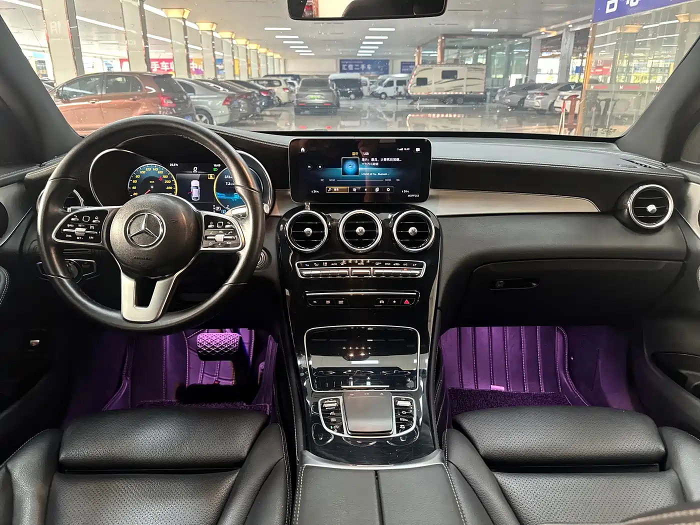 Mercedes-Benz GLC Coupe 2020 GLC 260 4MATIC Coupe SUV фото 15