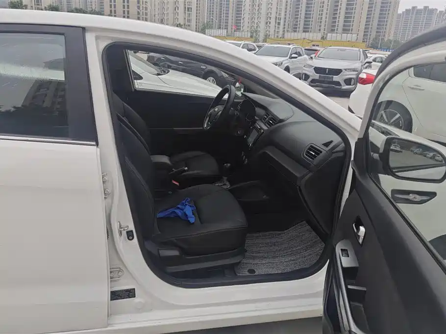 Kia K2 2015 Sedan 1.4L AT GLS фото 8