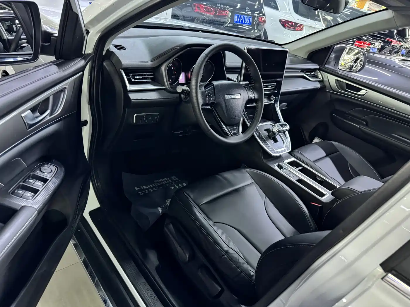 Haval M6 2021 PLUS 1.5T DCT Luxury Smart Connect фото 13