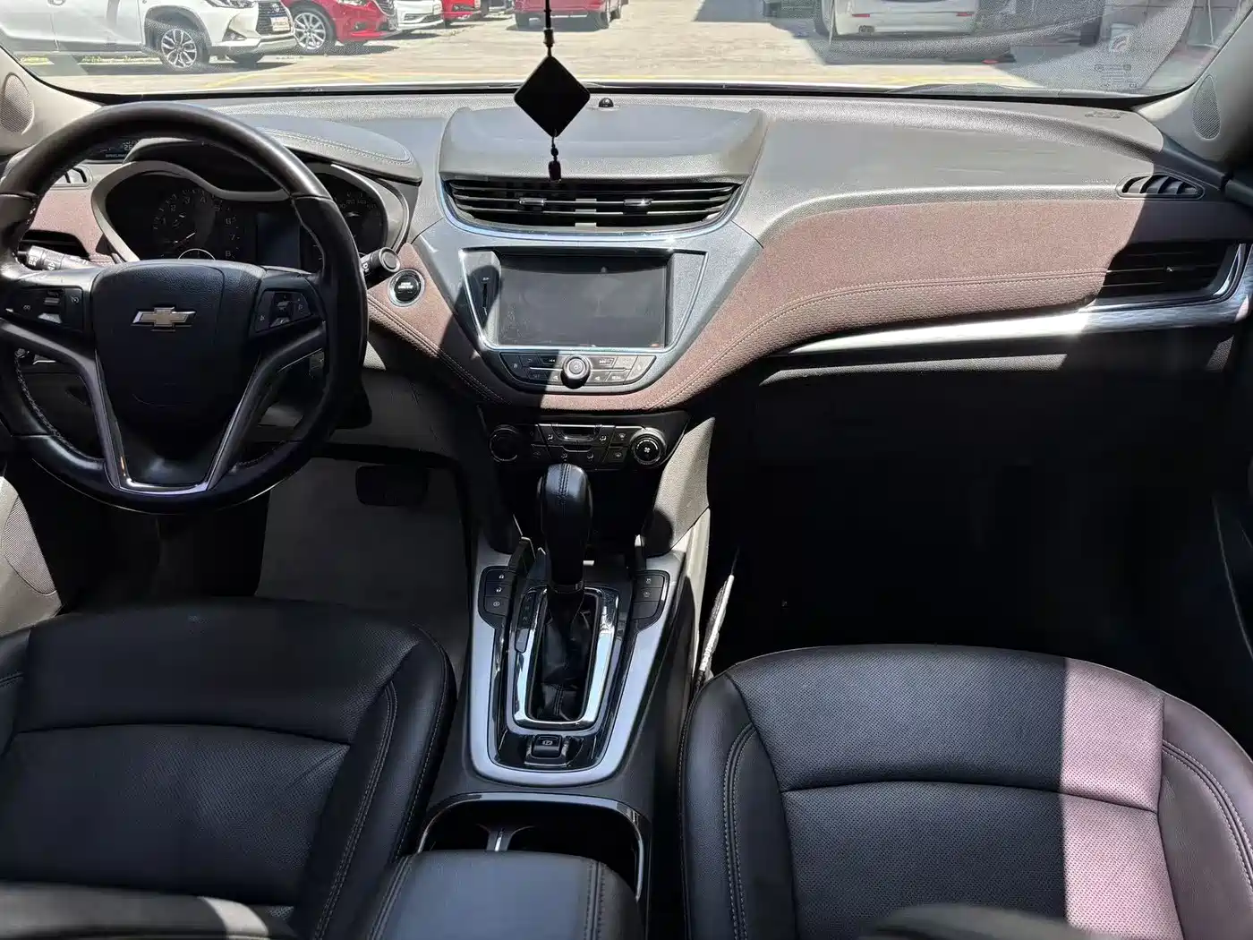 Chevrolet Malibu 2017 1.5T Automatic Luxury Edition фото 9