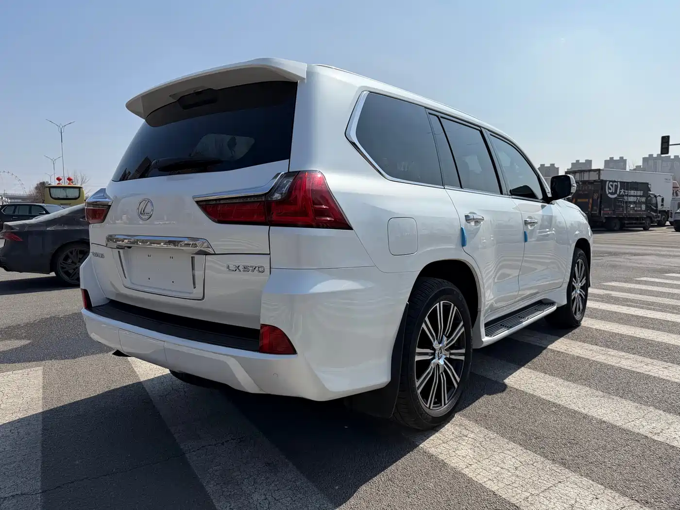 Lexus LX 2019 570 Prestige Luxury Edition фото 8