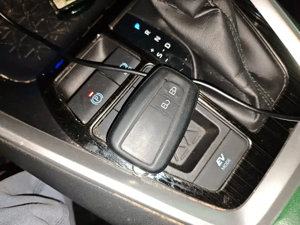 Photo 12 - Toyota RAV4 Rongfang