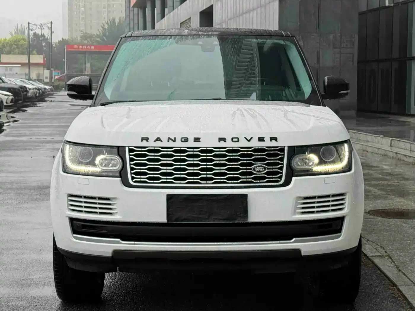 Land Rover Range Rover 2017 3.0 SC V6 Vogue LWB (Long Wheelbase)