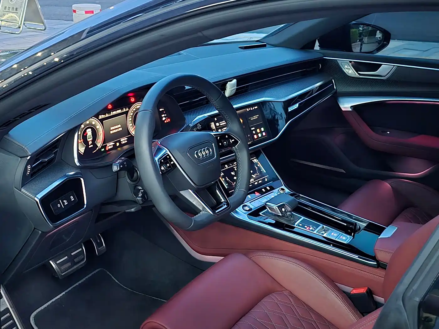 Audi A7L 2022 2022 45 TFSI quattro S-line Black Warrior Edition
