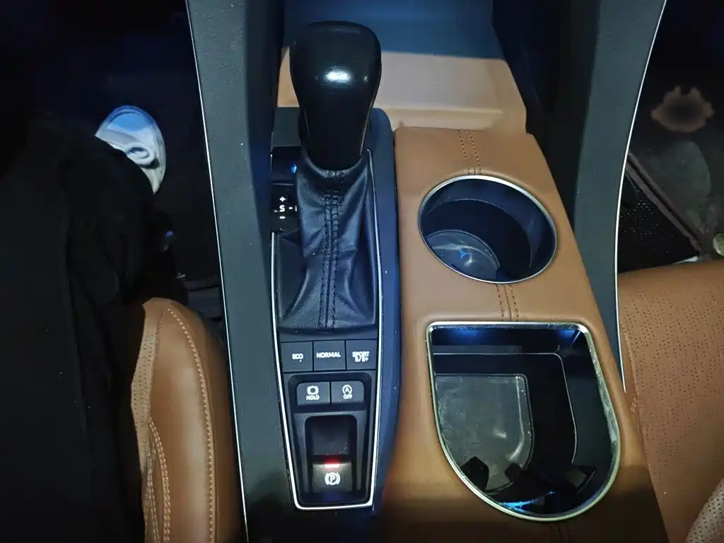 Toyota Avalon 2020 2019 2.5L Touring Premium Edition China VI