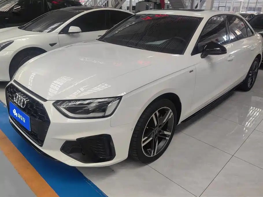 Audi A4L 2022 40 TFSI Luxury Dynamic