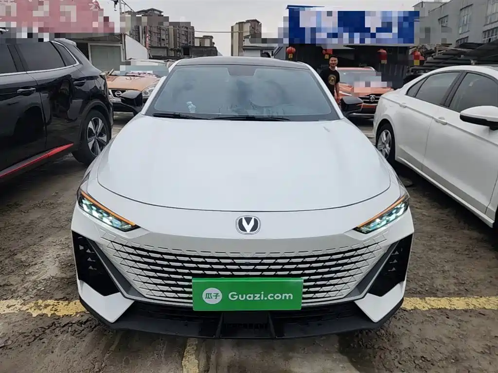 CHANGAN UNI-V