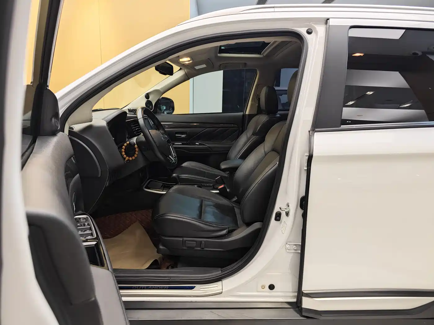 Mitsubishi Outlander 2019 2.0L 2WD Enjoy 5-Seater China VI фото 14