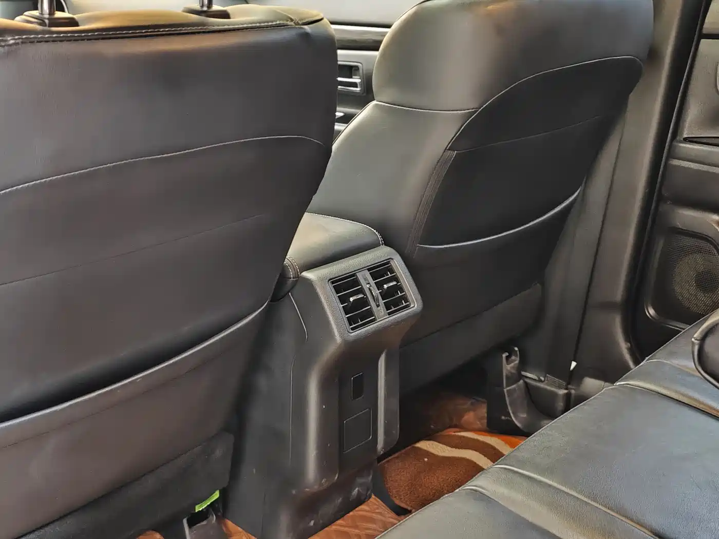 Mitsubishi Outlander 2019 2.0L 2WD Enjoy 5-Seater China VI фото 24