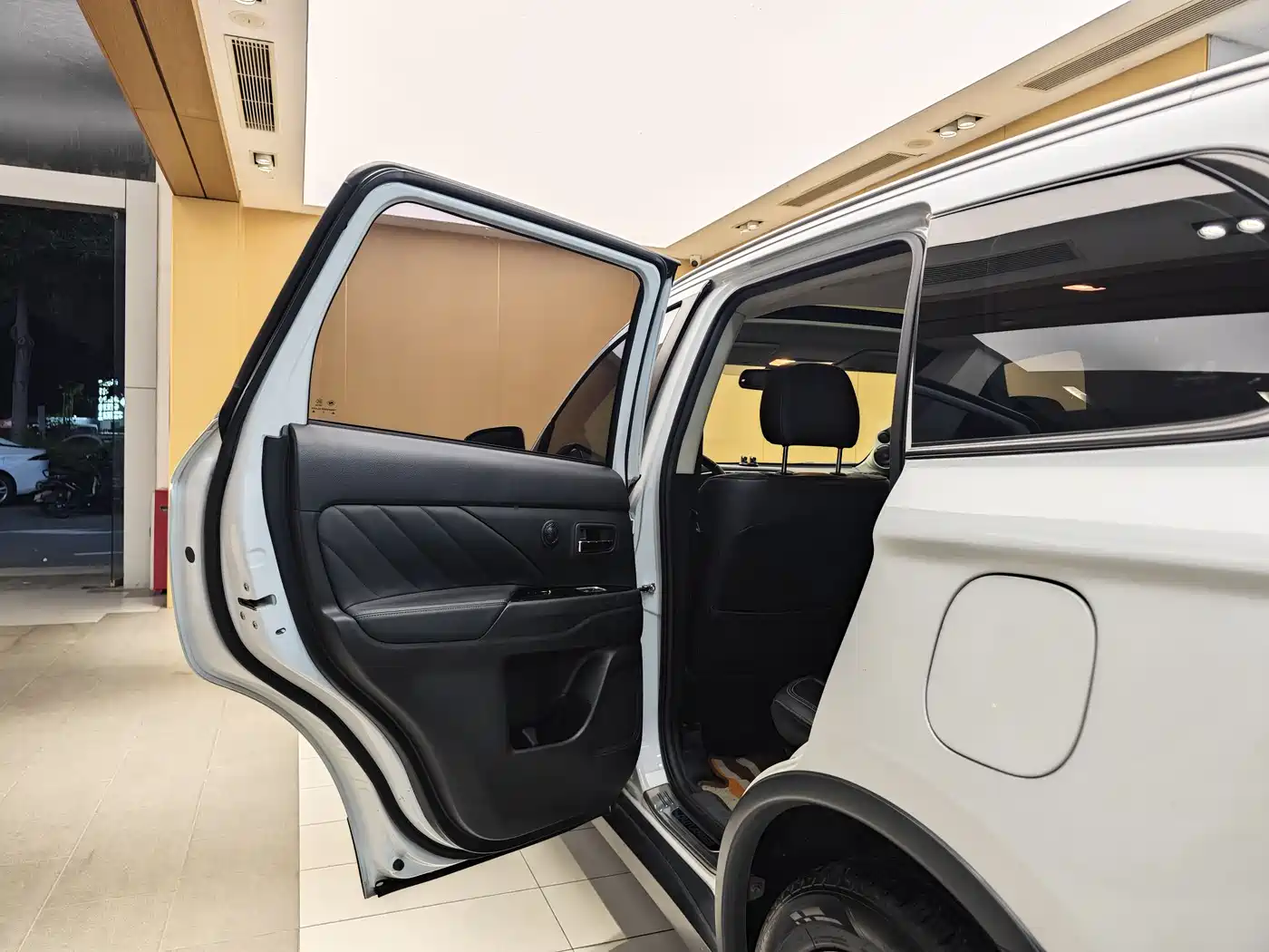 Mitsubishi Outlander 2019 2.0L 2WD Enjoy 5-Seater China VI фото 21
