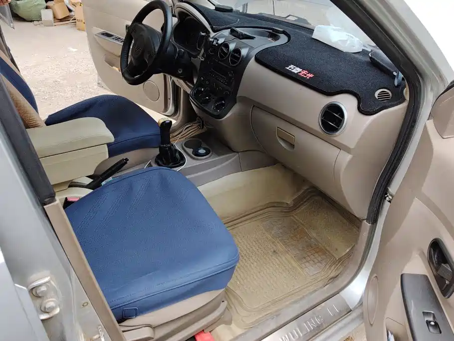 Wuling Motors Wuling Hongguang 2013 2013 1.5L Standard