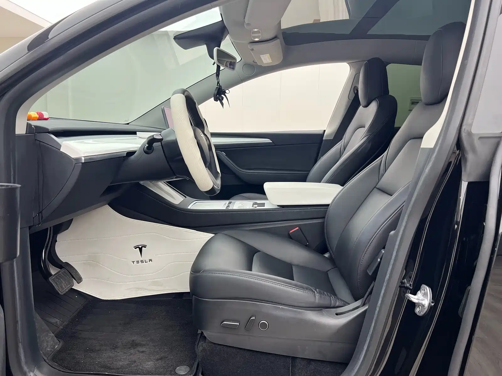 Фото 7 - Tesla Model Y