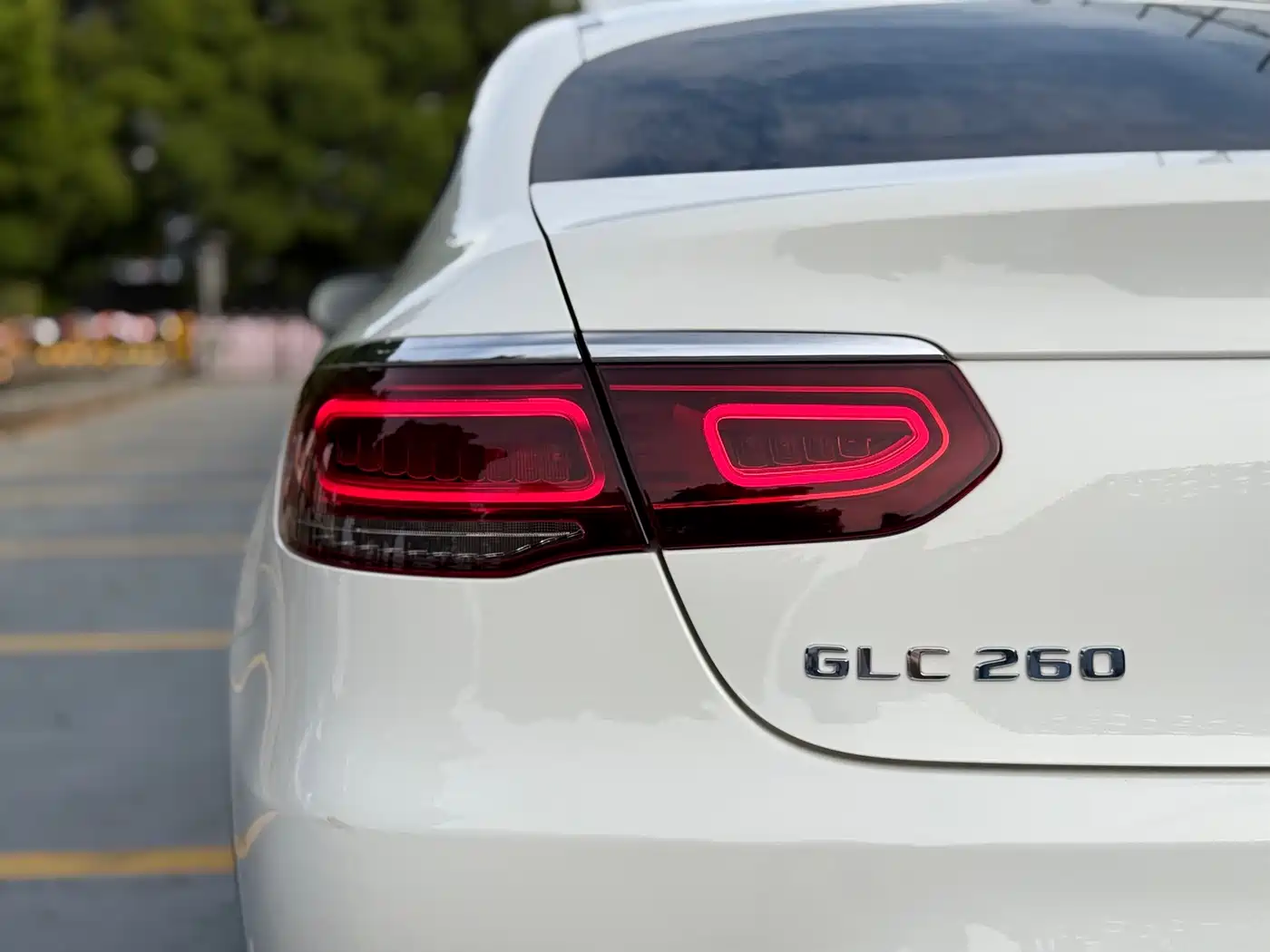 Mercedes-Benz GLC Coupe 2021 GLC 260 4MATIC Coupe SUV фото 21